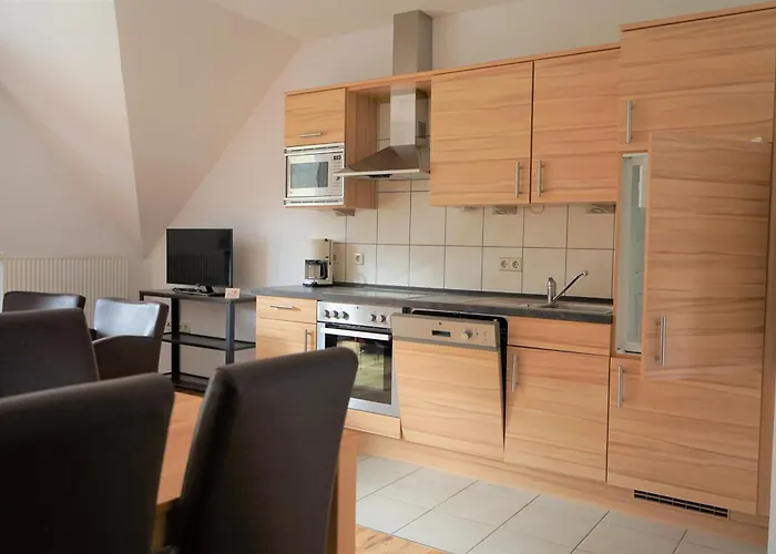 2 Pers 1 Schlafzimmer Und Wohnzimmer Mit Balkon Und Blick Auf Mosel Ediger-Eller