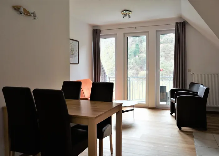Apartamento 2 Pers 1 Schlafzimmer Und Wohnzimmer Mit Balkon Und Blick Auf Mosel *
