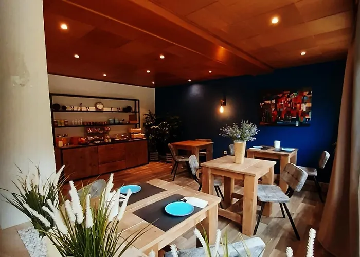 2 Pers 1 Schlafzimmer Und Wohnzimmer Mit Balkon Und Blick Auf Mosel * Ediger-Eller